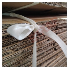 Baler Press Strapping (13).jpg